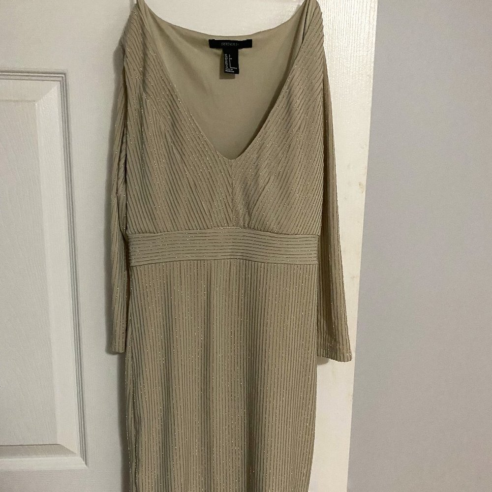 forever 21 mid length sleeve dress above knee size S